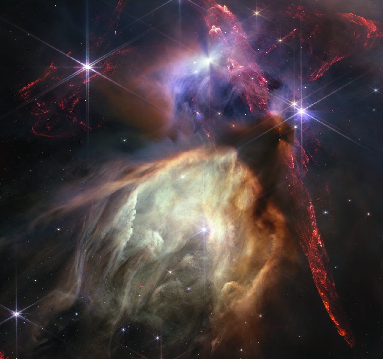 약 390광년 떨어진 뱀주인자리 로(Rho Ophiuchi) 분자운입니다. 새로 태어난 별에서 분출된 물질이 주변 가스를 밝힙니다.